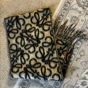 Loewe Black and Cream Patterned Large Scarf